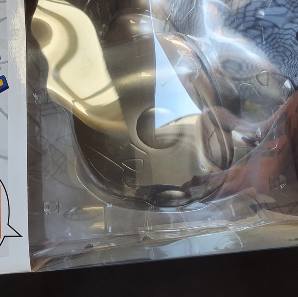 Funko Silver Jumbo Bulbasaur 25th anniversary - Picture 6 of 9